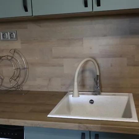 петров 3 Bŭnzarito